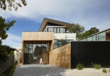 Understanding the Benefits of Investing Overseas Benefits of Investing Overseas